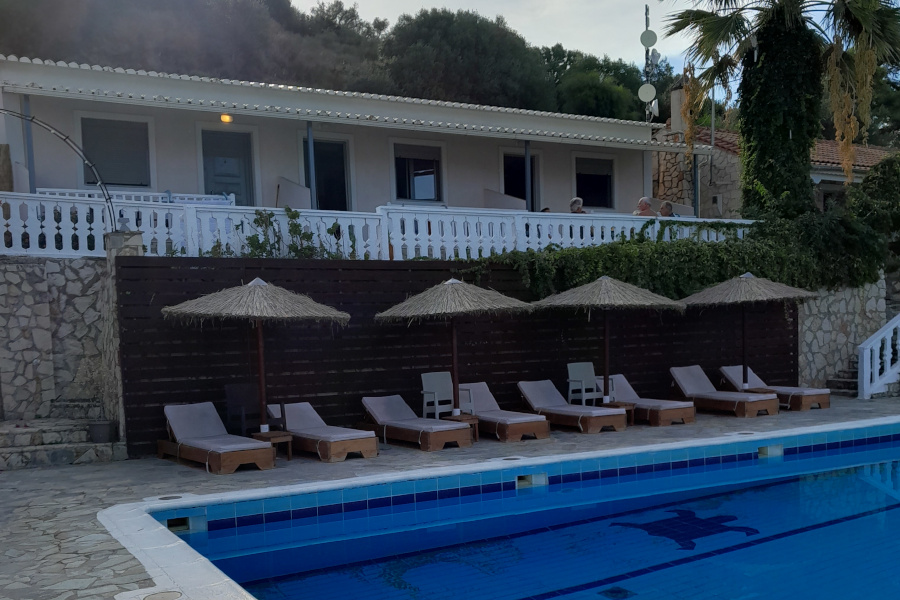 Agia Kiriaki Bungalows